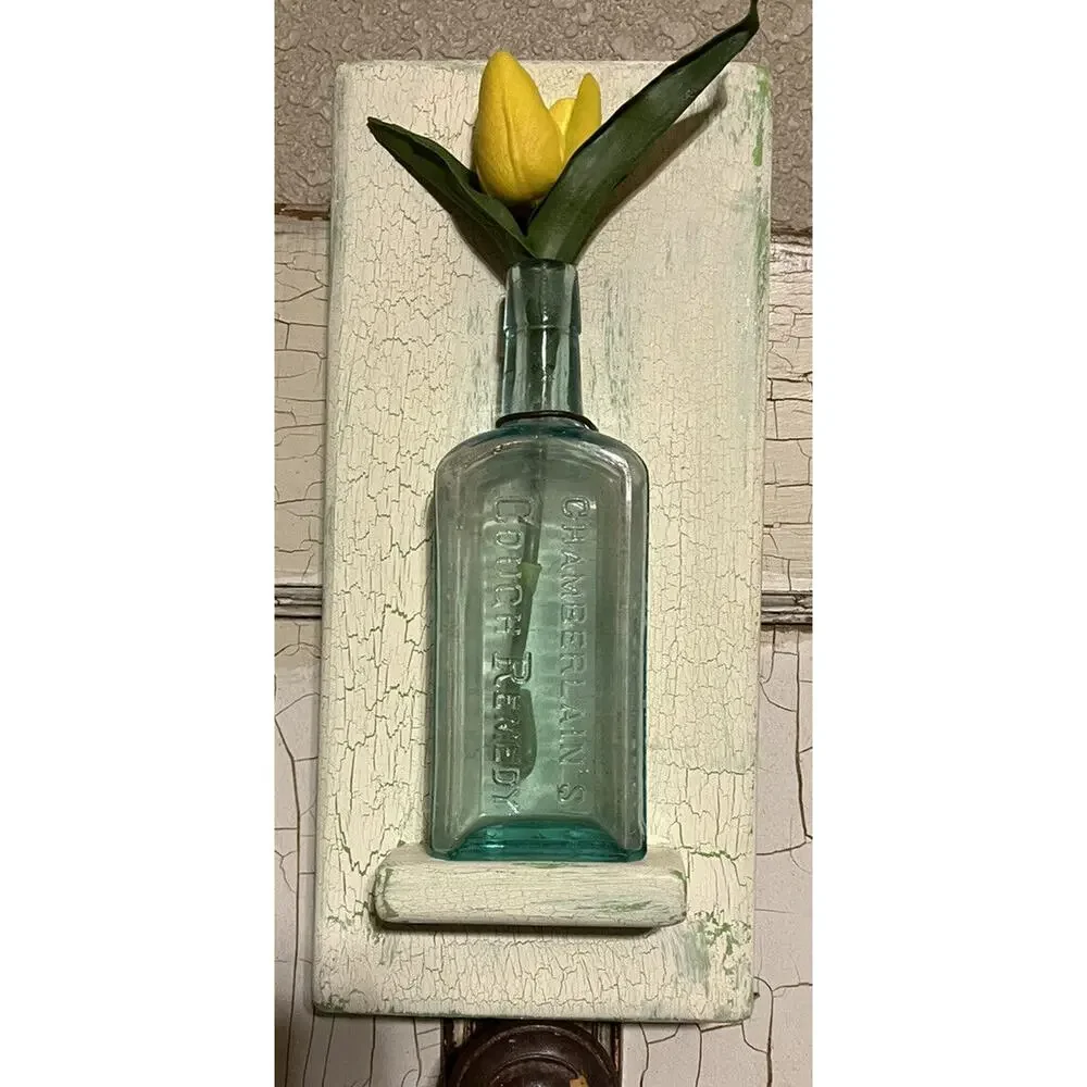 Aqua Blue CHAMBERLAIN’S Cough Remedy DES MOINES IA Medicine Bottle Tulip Folk